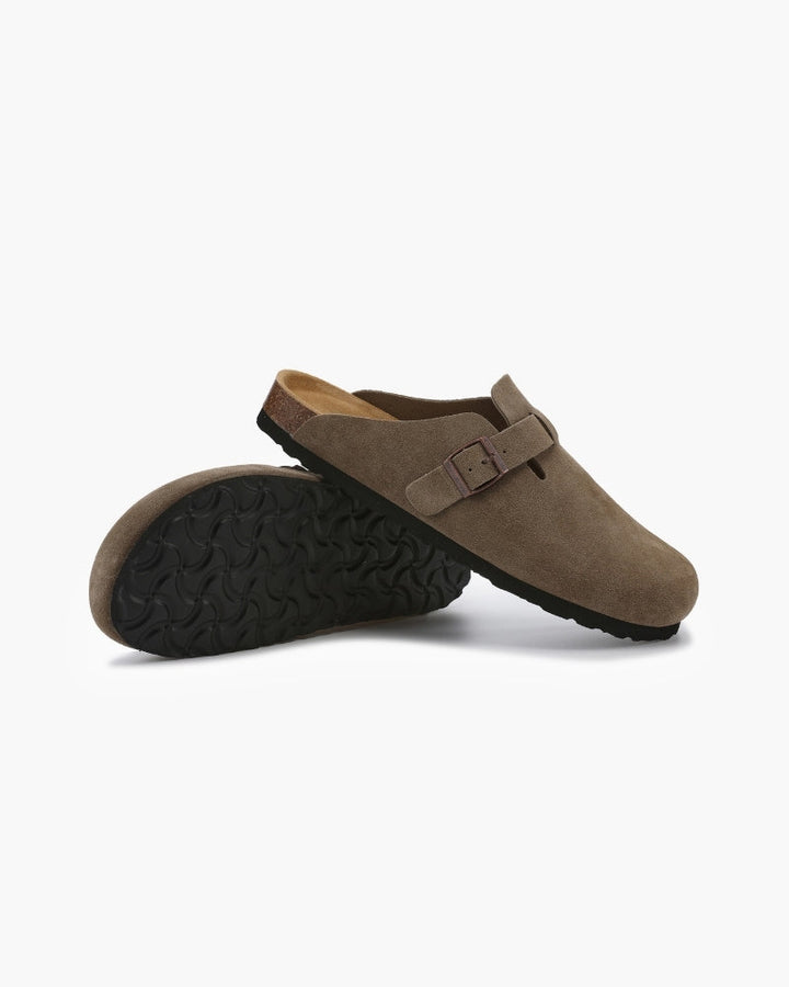NEOR Suede Clogs